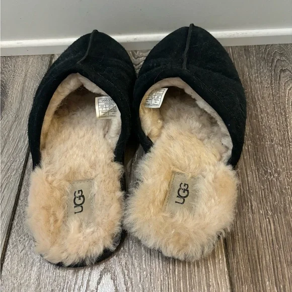UGG Mens Scuff Slippers Black sz 7 - Picture 3 of 7